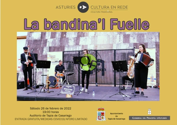 Concierto de La Bandina'l Fuelle en Tapia de Casariego