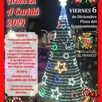 El Franco da la bienvenida a la Navidad con el tradicional encendido del árbol