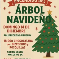 La Asociación Cultural San Antonio de Llóngara enciende su árbol de Navidad