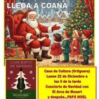 Coaña recibe a Papá Noel tras el Concierto de Navidad de El Arca de Mozart