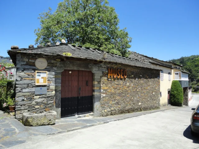 El Museo Etnográfico “Pepe el Ferreiro” muestra 14 oficios en peligro de extinción con una exposición de la fotógrafa Analía Pello