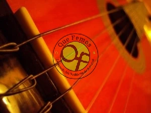 Curso de guitarra en la escuela de Serantes